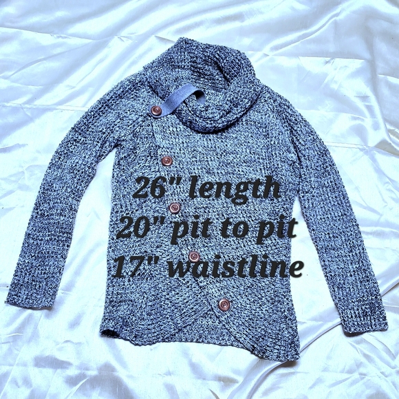 Elegant Gray Cowl Neck Women's Sweater - Picture 7 of 12